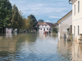 Wenn das Wasser kommt – So schützt du Haus und Hab und Gut vor Überschwemmungen Wenn das Wasser kommt – So schützt du Haus und Hab und Gut vor Überschwemmungen
