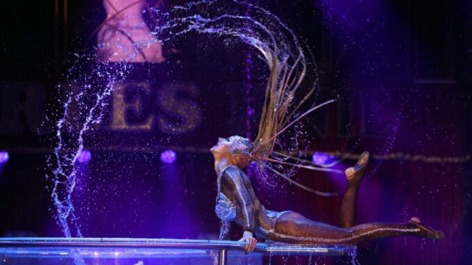 Zirkus CHARLES KNIE_Auswahl Fotos Show 202500019 Zirkus Charles Knie (über Charles Knie)