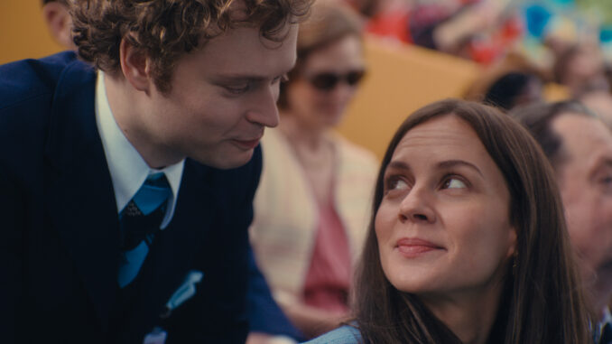 Queen Silvia (über Amazon/ Joyn/ Pyjama Pictures)