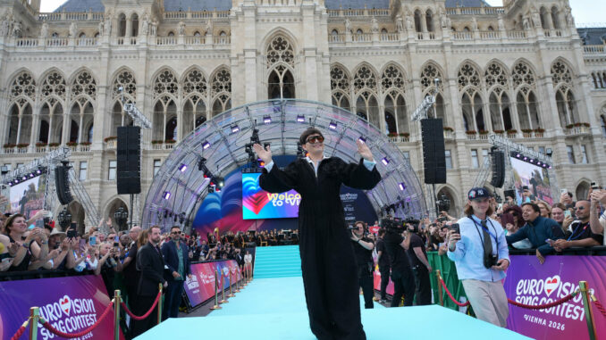 ESC 2026 offiziell eröffnet: Alle Acts auf dem Turquoise Carpet in Wien